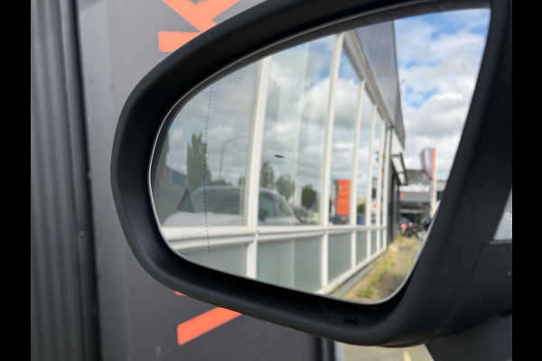 Mercedes-Benz A-Klasse 180 AMG Line | Pano | Sfeer | Airco | Cruise