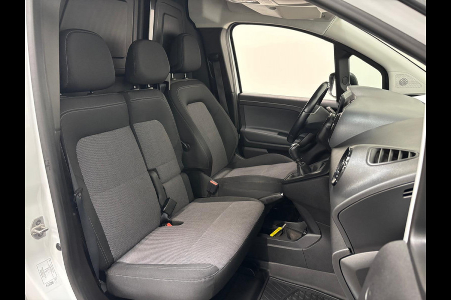 Mercedes-Benz Citan 110 CDI L2 Pro Airco Cruise control Achteruitrijcamera Verwarmde stoel Trekhaak Parkeersensor achter Apple Carplay/ Android Auto