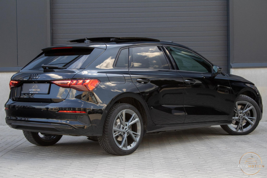 Audi A3 Sportback 40 TFSIe Advanced edition PANO HUD MATRIX CAMERA PARKEER