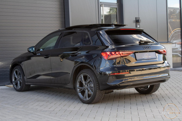 Audi A3 Sportback 40 TFSIe Advanced edition PANO HUD MATRIX CAMERA PARKEER