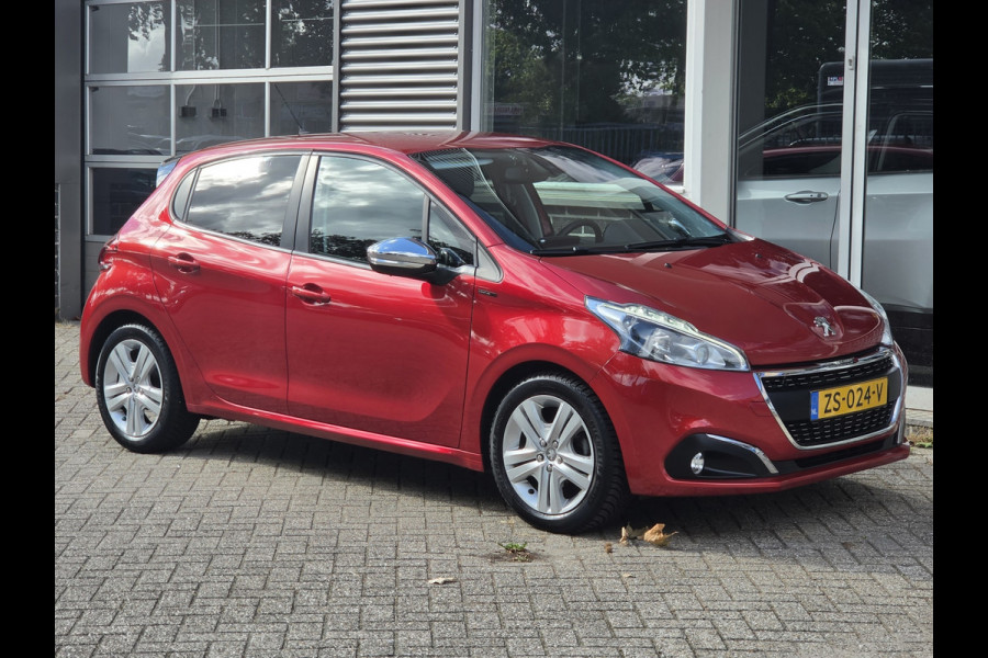 Peugeot 208 1.2 PureTech Signature Carplay Navi Pdc Cruise Controle