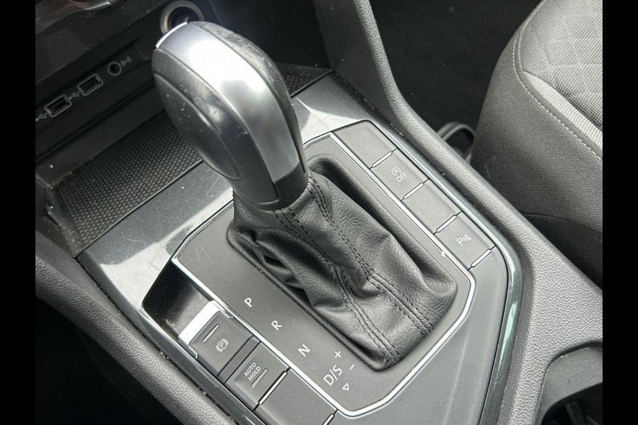 Volkswagen Tiguan BWJ 2020 | 1.5TS 150PK I ACT Highline AUTOMAAT | TREKHAAK | CLIMA | NAVI | PRICAY GLASS | PDC 2X | CARPLAY |