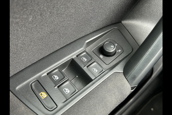 Volkswagen Tiguan BWJ 2020 | 1.5TS 150PK I ACT Highline AUTOMAAT | TREKHAAK | CLIMA | NAVI | PRICAY GLASS | PDC 2X | CARPLAY |