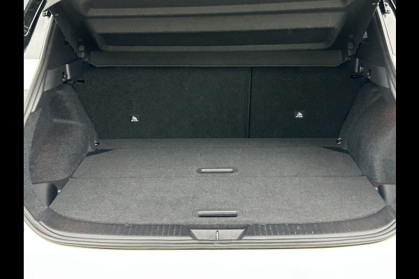 Nissan QASHQAI BWJ 2022 | 1.3 MHEV 141PK Tekna | TREKHAAK | PANO DAK | LEDER/STOF | 360 CAMERA | NAVI | CLIMA | CARPLAY | PDC 2X |