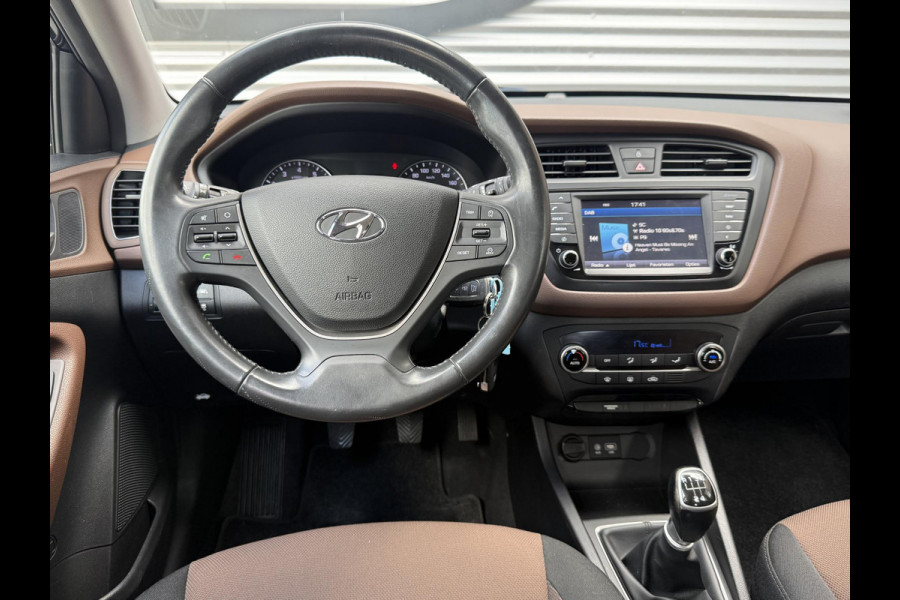 Hyundai i20 1.0 T-GDI Comfort 2e Eigenaar|Camera|Cruise|Trekhaak|PDC|Navi|Clima|Elek ramen|N.A.P|APK tot 07-2027