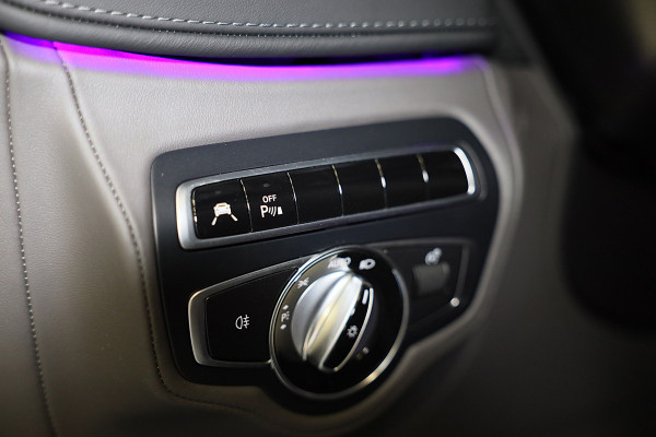 Mercedes-Benz G-Klasse 63 Manufaktur / Schermen / Carbon / Massage / Memory / 360 Camera / Lane Assist / BURMESTER / Open Dak / 22