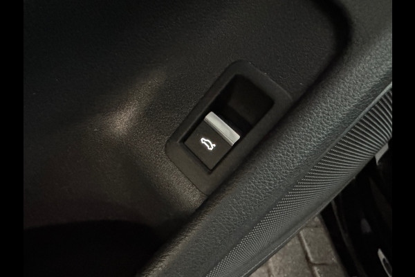 Audi A4 AVANT 35 TFSI Launch edition Sport Leer|Keyless|Carplay