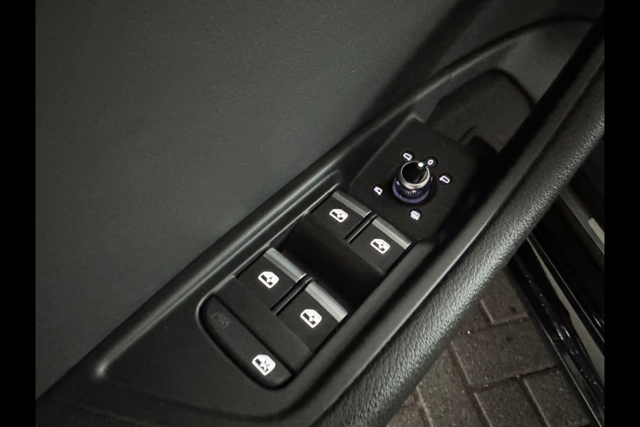 Audi A4 AVANT 35 TFSI Launch edition Sport Leer|Keyless|Carplay