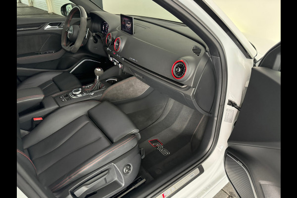 Audi RS3 Sportback 2.5 TFSI quattro Pano|Keyless|B&O|RS Seat|Camera