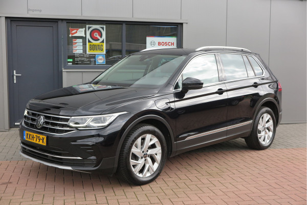 Volkswagen Tiguan 1.4 TSI eHybrid Elegance 245pk DSG ,Led matrix,Virtual cockpit,Trekhaak,Stoelverwarming, Led, DAB+ , PDC, LMV Stuurwiel verwarmd, Carplay etc .