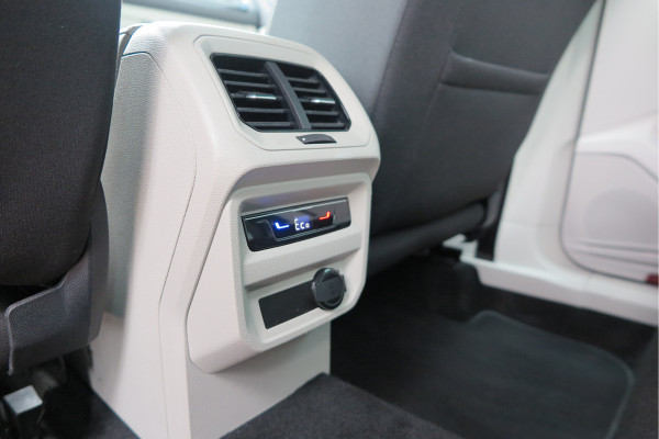 Volkswagen Tiguan 1.4 TSI eHybrid Elegance 245pk DSG ,Led matrix,Virtual cockpit,Trekhaak,Stoelverwarming, Led, DAB+ , PDC, LMV Stuurwiel verwarmd, Carplay etc .