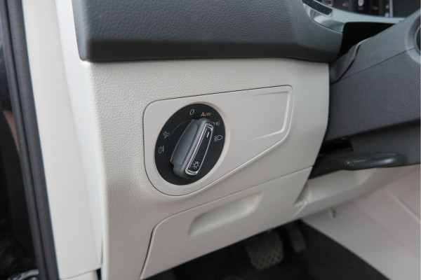 Volkswagen Tiguan 1.4 TSI eHybrid Elegance 245pk DSG ,Led matrix,Virtual cockpit,Trekhaak,Stoelverwarming, Led, DAB+ , PDC, LMV Stuurwiel verwarmd, Carplay etc .