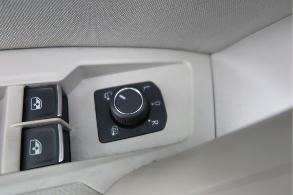 Volkswagen Tiguan 1.4 TSI eHybrid Elegance 245pk DSG ,Led matrix,Virtual cockpit,Trekhaak,Stoelverwarming, Led, DAB+ , PDC, LMV Stuurwiel verwarmd, Carplay etc .