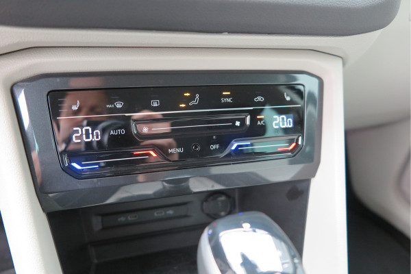 Volkswagen Tiguan 1.4 TSI eHybrid Elegance 245pk DSG ,Led matrix,Virtual cockpit,Trekhaak,Stoelverwarming, Led, DAB+ , PDC, LMV Stuurwiel verwarmd, Carplay etc .