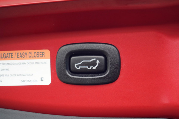 Mitsubishi Outlander 2.4 PHEV S-Edition / 70dkm NAP / NL-Auto / Schuifdak / Trekhaak / Leder / Camera
