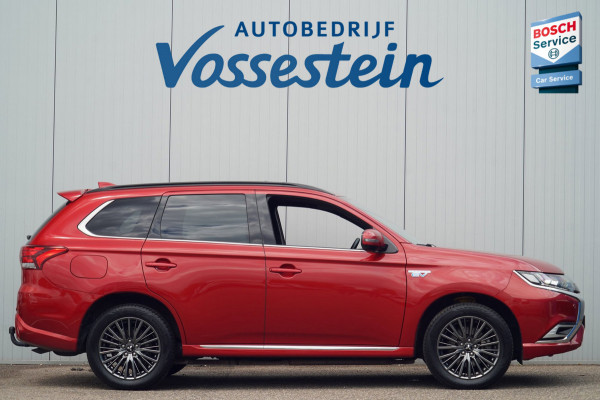 Mitsubishi Outlander 2.4 PHEV S-Edition / 70dkm NAP / NL-Auto / Schuifdak / Trekhaak / Leder / Camera