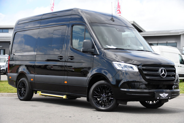 Mercedes-Benz Sprinter 319 3.0 CDI L2H2 DC Black Edition MARGE! Adaptieve Cruise, Camera, LED, Carplay, Standkachel, 10,5'' Mbux, Automaat, 3500kg Trekhaak, Uniek!
