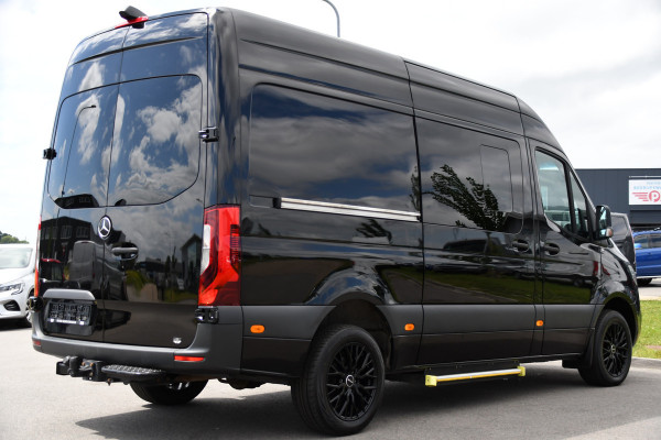 Mercedes-Benz Sprinter 319 3.0 CDI L2H2 DC Black Edition MARGE! Adaptieve Cruise, Camera, LED, Carplay, Standkachel, 10,5'' Mbux, Automaat, 3500kg Trekhaak, Uniek!