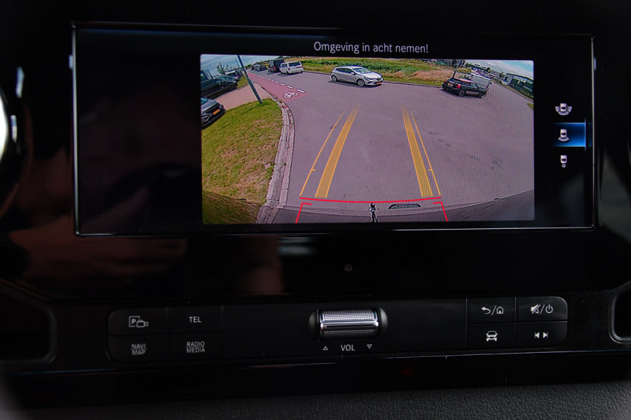 Mercedes-Benz Sprinter 319 3.0 CDI L2H2 DC Black Edition MARGE! Adaptieve Cruise, Camera, LED, Carplay, Standkachel, 10,5'' Mbux, Automaat, 3500kg Trekhaak, Uniek!
