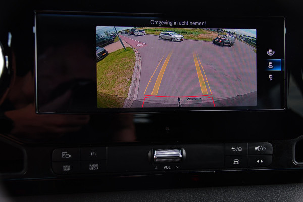 Mercedes-Benz Sprinter 319 3.0 CDI L2H2 DC Black Edition MARGE! Adaptieve Cruise, Camera, LED, Carplay, Standkachel, 10,5'' Mbux, Automaat, 3500kg Trekhaak, Uniek!