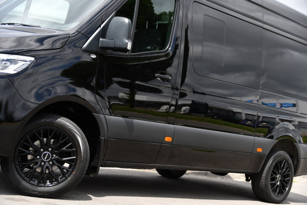 Mercedes-Benz Sprinter 319 3.0 CDI L2H2 DC Black Edition MARGE! Adaptieve Cruise, Camera, LED, Carplay, Standkachel, 10,5'' Mbux, Automaat, 3500kg Trekhaak, Uniek!