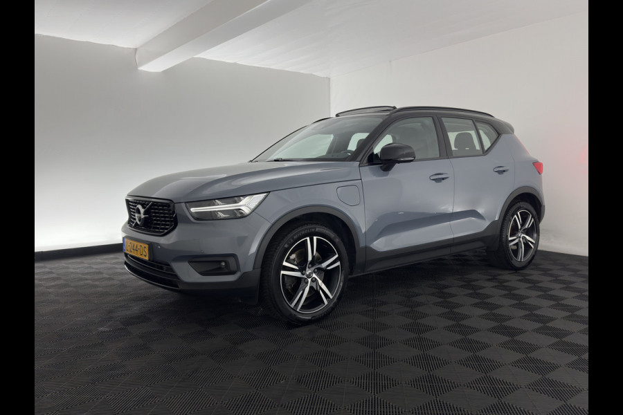 Volvo XC40 1.5 T4 Recharge R-Design Expression {SoH-83%} (Plug-in) (INCL-BTW)  Aut. *PANO | DIGI-COCKPIT | HARMAN/KARDON | BLINDSPOT | KEYLESS | DAB | SPORTSEATS | FULL-LED | NAVI-FULLMAP | CAMERA | ECC | TOWBAR | 18'' ALU*