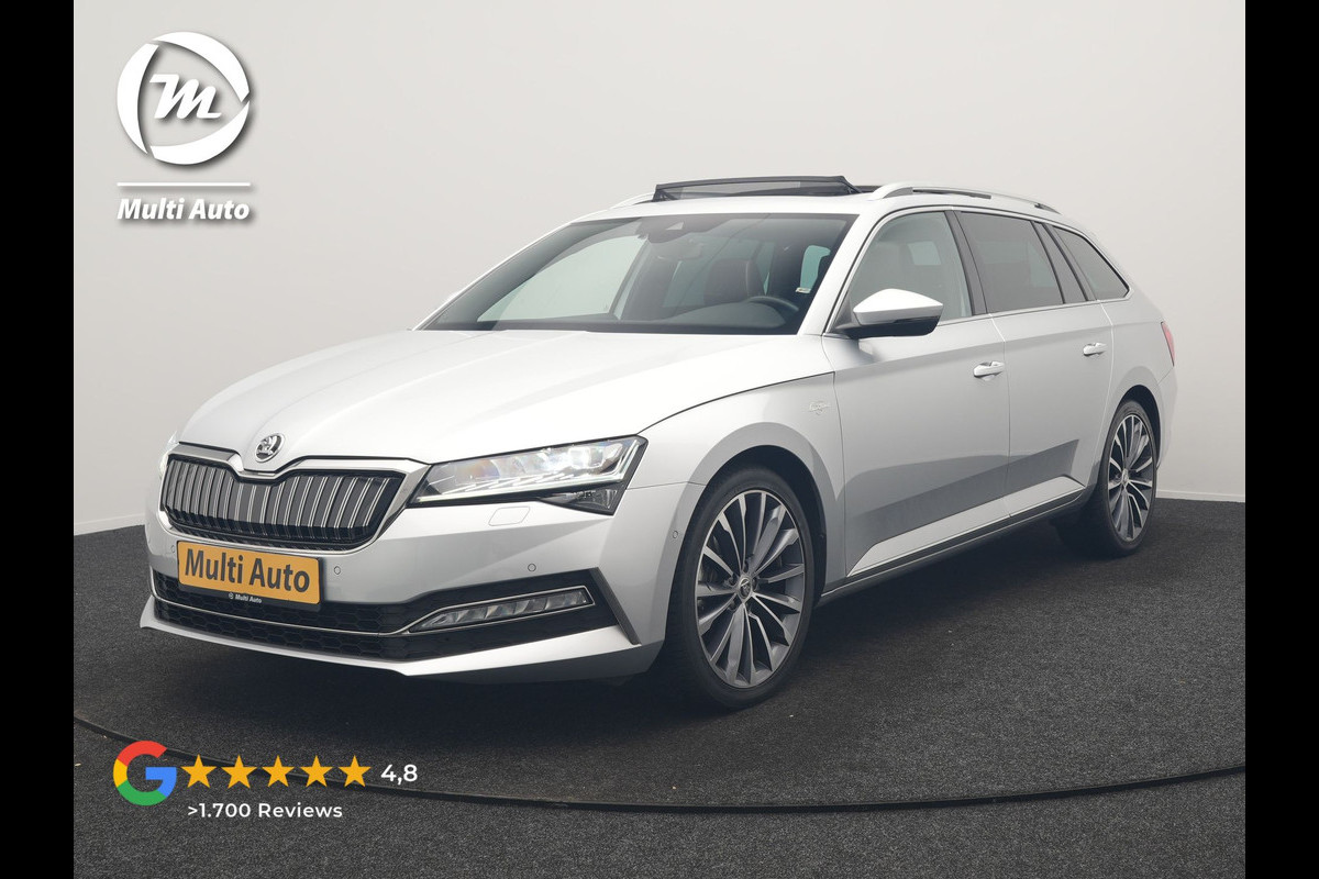 Škoda Superb Combi 1.4 TSI iV Laurin & Klement PHEV 218pk Dealer O.H. | Trekhaak Af Fabriek | Panodak | Adaptive Cruise | Camera | Lederen Comfortstoelen Memory & Ventilatie | Sfeerverlichting | Stoelen & Stuur Verwarmd | Keyless | Blis | Crystal LED | Plug In Hybrid |