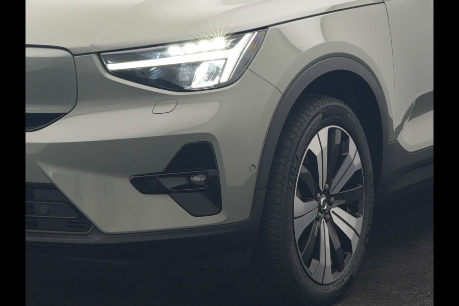 Volvo XC40 Ultimate Recharge Pure 69kWh 231pk Dealer O.H. | Panodak | Warmtepomp | Adaptive Cruise | 360 Camera | Harman / Kardon | Sportstoelen Memory & Verwarmd | Keyless | Blis | Apple Carplay | Google Assistent | DAB |