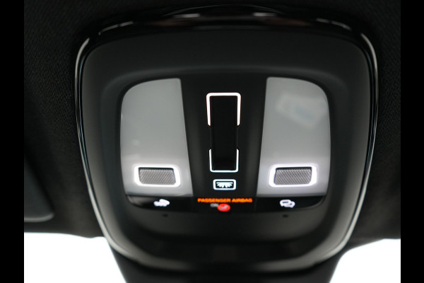 Volvo XC40 Ultimate Recharge Pure 69kWh 231pk Dealer O.H. | Panodak | Warmtepomp | Adaptive Cruise | 360 Camera | Harman / Kardon | Sportstoelen Memory & Verwarmd | Keyless | Blis | Apple Carplay | Google Assistent | DAB |