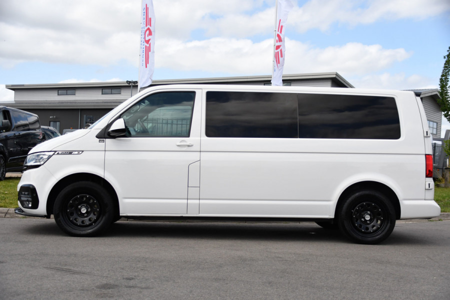 Volkswagen Transporter 2.0 TDI L2H1 28 Bulli Virtual, Camera, Carplay, LED, 150pk, Stoelverwarming, Leder, Automaat, Voorruit verwarming, 2 xStoel, Uniek!