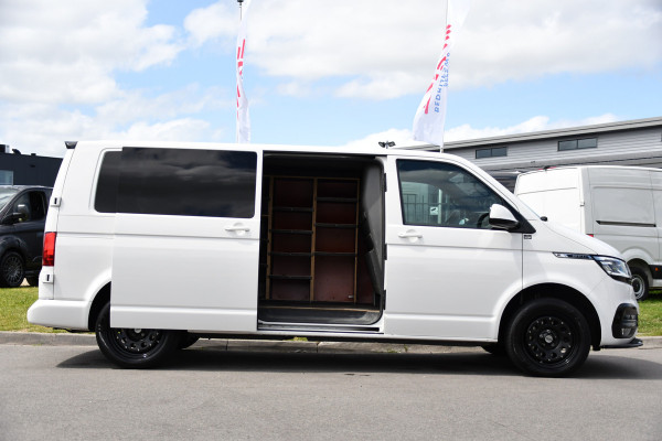 Volkswagen Transporter 2.0 TDI L2H1 28 Bulli Virtual, Camera, Carplay, LED, 150pk, Stoelverwarming, Leder, Automaat, Voorruit verwarming, 2 xStoel, Uniek!