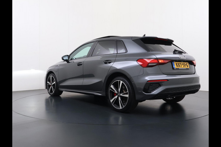 Audi A3 Sportback 45 TFSI e S edition Competition 245 PK PHEV |  S-LINE INTERIEUR & EXTERIEUR | PANORAMADAK | KEYLESS GO & START | BLACK OPTIC PAKKET | STOELVERWARMING | AUDI DEALER ONDERHOUDEN |