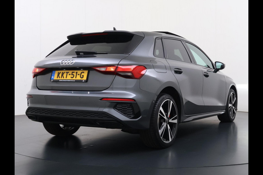 Audi A3 Sportback 45 TFSI e S edition Competition 245 PK PHEV |  S-LINE INTERIEUR & EXTERIEUR | PANORAMADAK | KEYLESS GO & START | BLACK OPTIC PAKKET | STOELVERWARMING | AUDI DEALER ONDERHOUDEN |