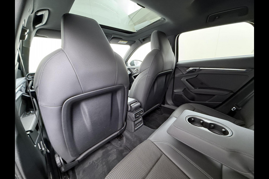 Audi A3 Sportback 45 TFSI e S edition Competition 245 PK PHEV |  S-LINE INTERIEUR & EXTERIEUR | PANORAMADAK | KEYLESS GO & START | BLACK OPTIC PAKKET | STOELVERWARMING | AUDI DEALER ONDERHOUDEN |