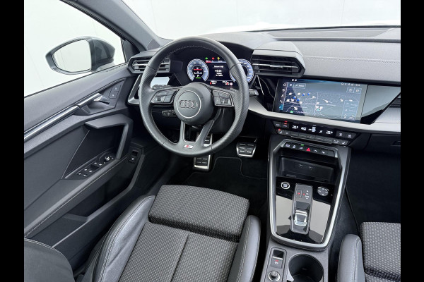 Audi A3 Sportback 45 TFSI e S edition Competition 245 PK PHEV |  S-LINE INTERIEUR & EXTERIEUR | PANORAMADAK | KEYLESS GO & START | BLACK OPTIC PAKKET | STOELVERWARMING | AUDI DEALER ONDERHOUDEN |