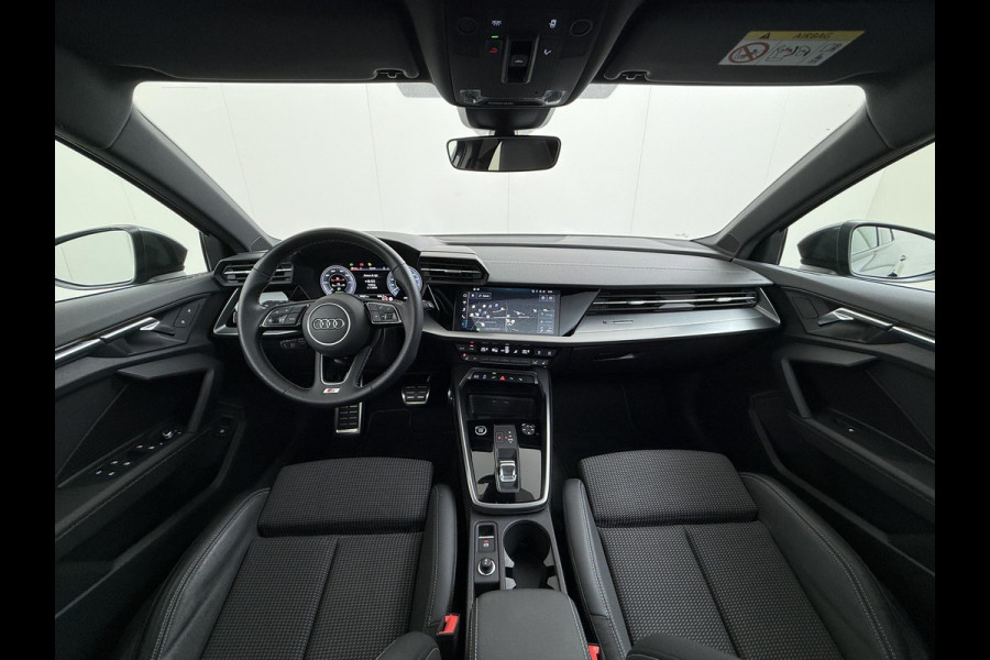 Audi A3 Sportback 45 TFSI e S edition Competition 245 PK PHEV |  S-LINE INTERIEUR & EXTERIEUR | PANORAMADAK | KEYLESS GO & START | BLACK OPTIC PAKKET | STOELVERWARMING | AUDI DEALER ONDERHOUDEN |