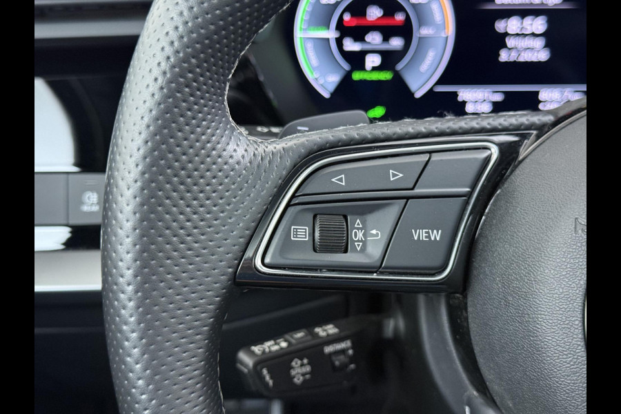 Audi A3 Sportback 45 TFSI e S edition Competition 245 PK PHEV |  S-LINE INTERIEUR & EXTERIEUR | PANORAMADAK | KEYLESS GO & START | BLACK OPTIC PAKKET | STOELVERWARMING | AUDI DEALER ONDERHOUDEN |
