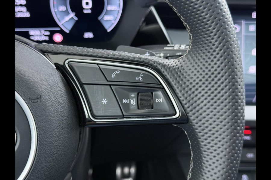 Audi A3 Sportback 45 TFSI e S edition Competition 245 PK PHEV |  S-LINE INTERIEUR & EXTERIEUR | PANORAMADAK | KEYLESS GO & START | BLACK OPTIC PAKKET | STOELVERWARMING | AUDI DEALER ONDERHOUDEN |