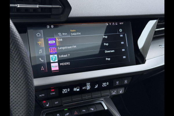 Audi A3 Sportback 45 TFSI e S edition Competition 245 PK PHEV |  S-LINE INTERIEUR & EXTERIEUR | PANORAMADAK | KEYLESS GO & START | BLACK OPTIC PAKKET | STOELVERWARMING | AUDI DEALER ONDERHOUDEN |
