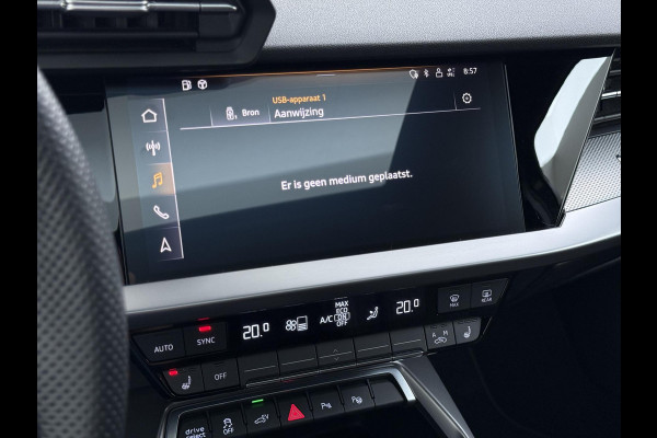 Audi A3 Sportback 45 TFSI e S edition Competition 245 PK PHEV |  S-LINE INTERIEUR & EXTERIEUR | PANORAMADAK | KEYLESS GO & START | BLACK OPTIC PAKKET | STOELVERWARMING | AUDI DEALER ONDERHOUDEN |