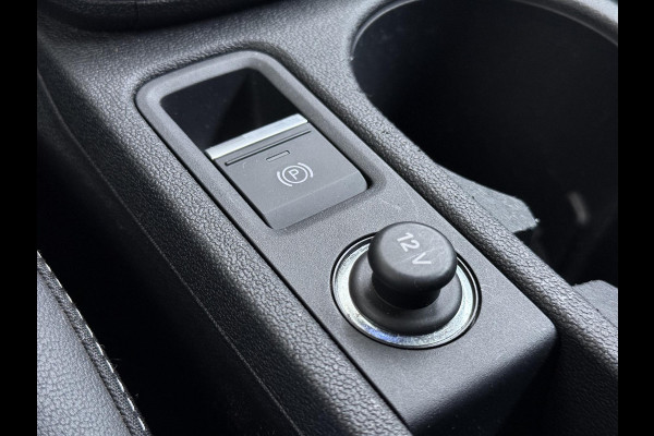Audi A3 Sportback 45 TFSI e S edition Competition 245 PK PHEV |  S-LINE INTERIEUR & EXTERIEUR | PANORAMADAK | KEYLESS GO & START | BLACK OPTIC PAKKET | STOELVERWARMING | AUDI DEALER ONDERHOUDEN |