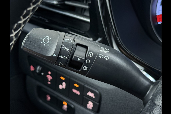 Kia e-Niro ExecutiveLine 64kWh SOH 100% Warmtepomp Panoramadak Adap.Cruise Stoelkoeling+Verwarming JBL®-Audio Leder Elek.Stoelen+Memory Cam Stuur+Achterbankverwarming Blind Spot VESS Lane Assist Lmv Privacy Glas Led Pdc DAB Dealeronderhouden