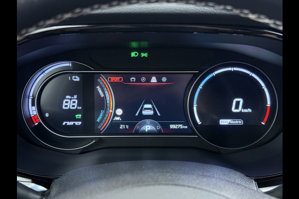 Kia e-Niro ExecutiveLine 64kWh SOH 100% Warmtepomp Panoramadak Adap.Cruise Stoelkoeling+Verwarming JBL®-Audio Leder Elek.Stoelen+Memory Cam Stuur+Achterbankverwarming Blind Spot VESS Lane Assist Lmv Privacy Glas Led Pdc DAB Dealeronderhouden