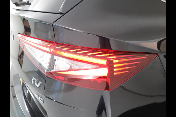Škoda ENYAQ iV 60 180 pk | SOH 93,53% | Navigatie | Parkeersensoren | Achteruitrijcamera | Lederen bekleding | Matrix LED koplampen | Autom. airco (3 zones) | Stoelverwarming |