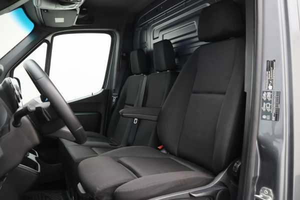 Mercedes-Benz Sprinter 317 CDI Automaat L2H2 Pro 3-Zits, Airco, Cruise, Camera, Navigatie, Bluetooth, PDC, Trekhaak, 18''