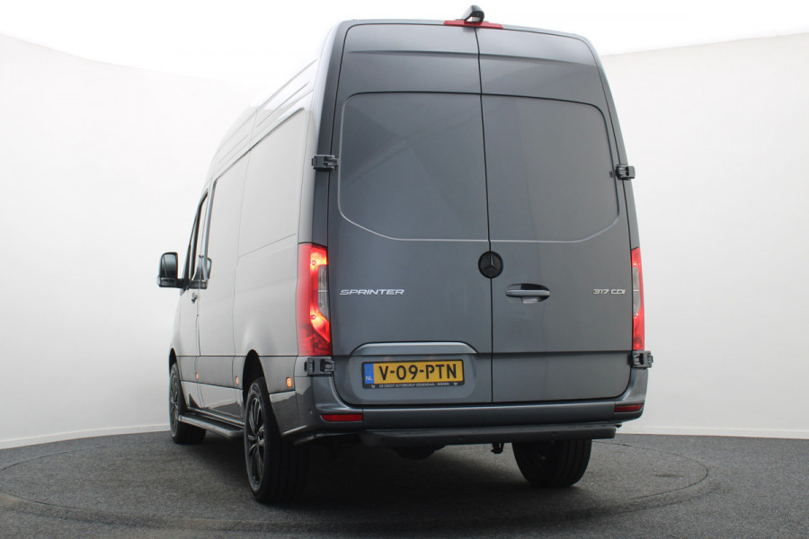 Mercedes-Benz Sprinter 317 CDI Automaat L2H2 Pro 3-Zits, Airco, Cruise, Camera, Navigatie, Bluetooth, PDC, Trekhaak, 18''