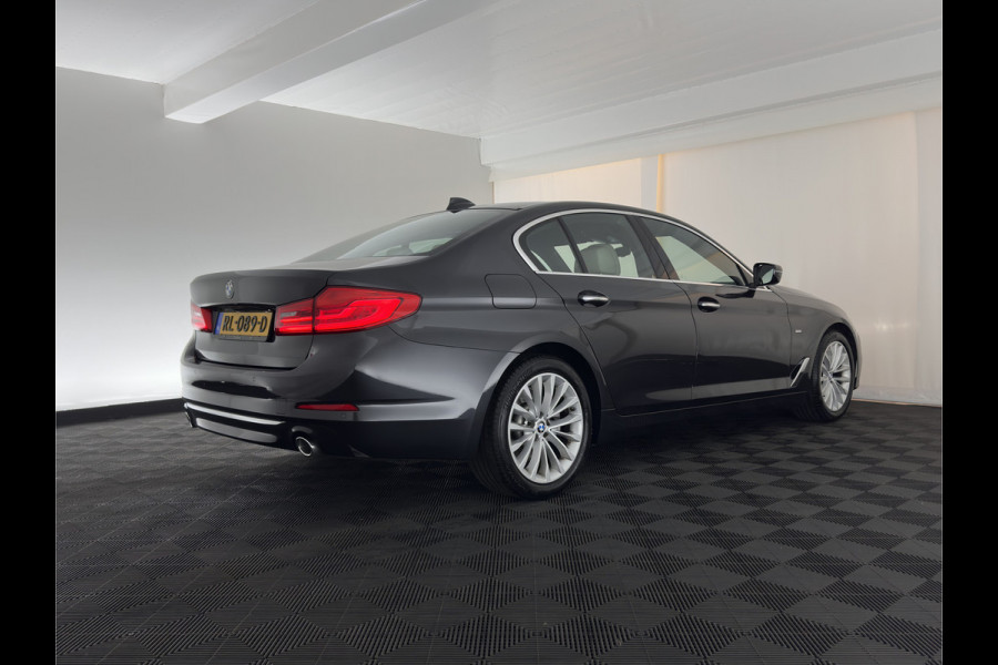 BMW 5 Serie 520d High Executive Luxury-Line Aut. *LEDER | FULL-LED | MEMORY-PACK | DIGI-COCKPIT | HEATED-COMFORTSEATS | AMBIENTLIGHT | NAVI-FULLMAP | ECC | PDC | CRUISE | 18''ALU*