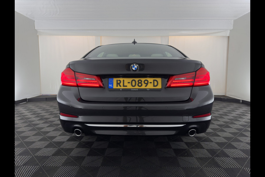 BMW 5 Serie 520d High Executive Luxury-Line Aut. *LEDER | FULL-LED | MEMORY-PACK | DIGI-COCKPIT | HEATED-COMFORTSEATS | AMBIENTLIGHT | NAVI-FULLMAP | ECC | PDC | CRUISE | 18''ALU*