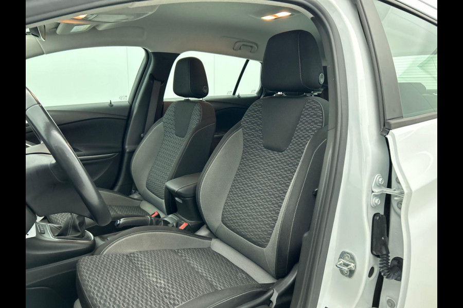 Opel Astra Sports Tourer 1.2 Edition Climate Control AGR Comfortstoel PDC VA+ Camera Navigatie Apple Carplay/Android Auto Full LED Cruise Control Blind Spot