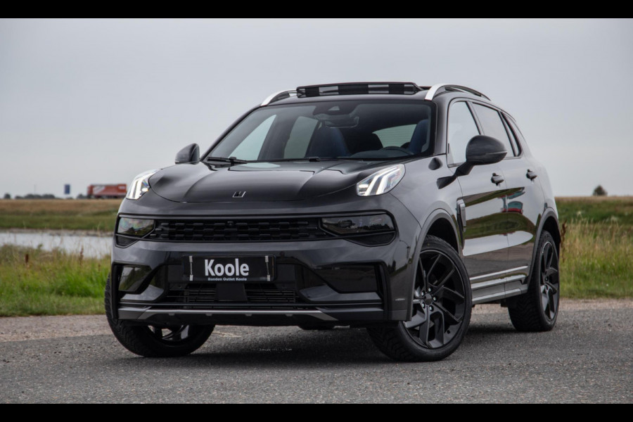 Lynk & Co 01 1.5 BLACK LINE / PANORAMA DAK / 360 CAMERA / CARPLAY / STOELVERWARMING
